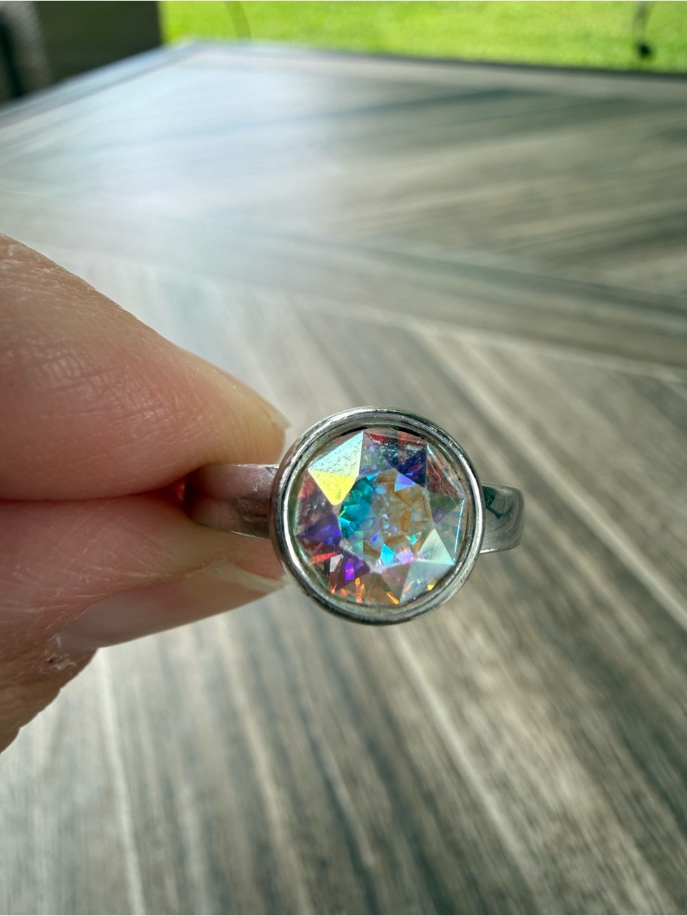 Touchstone Crystal Iridescent Aurora Borealis Round Bezel Ring Size 9